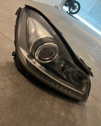 Faro mercedes classe C