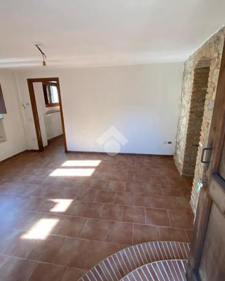 2 LOCALI A FORNOVO DI TARO