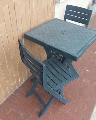tavolino e sedie da esterno giardino 
