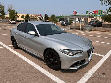 Alfa Romeo Giulia 2.2 190 CV AT8