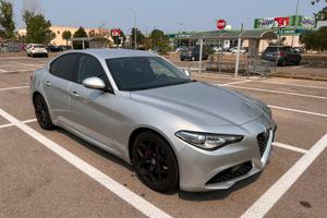 Alfa Romeo Giulia 2.2 190 CV AT8