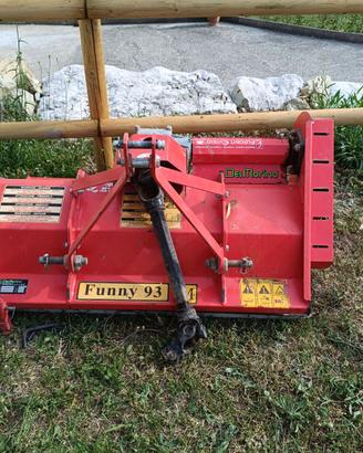 Trattore agricolo