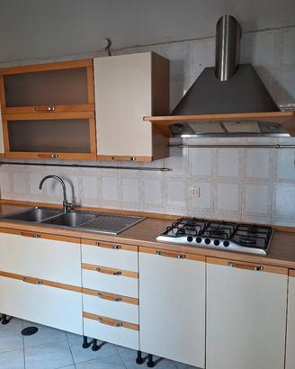Cucina lineare mt.4  Veneta Cucine