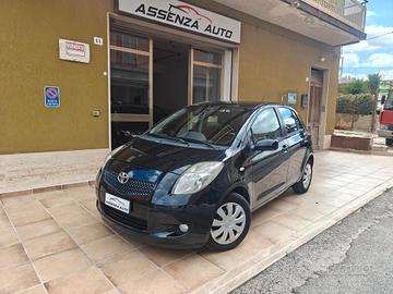 Toyota Yaris 1.3 M-MT Sol Automatica