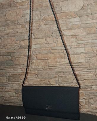 Borsa Valentino Garavani  Clutch Nera VLogo Nuova
