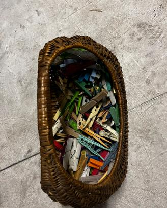 Cestino porta mollette con mollette in omaggio