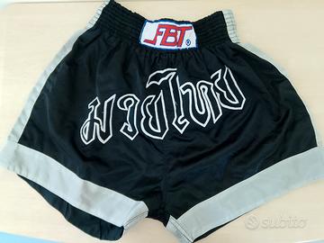 pantaloncini da thai boxe 