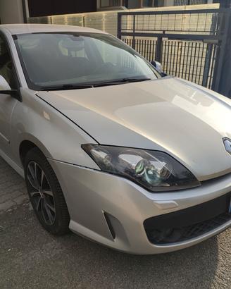 RENAULT NEW LAGUNA 1.5DIESEL BERLINA SPORT POCHI K