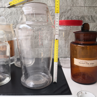 Barattoli in vetro d'epoca