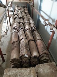 travi in legno ,tegole e coppi antichi