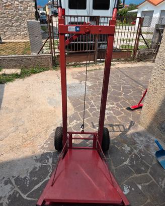 Carrello alza damigiane