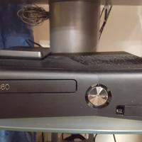 Xbox 360 con Kinect + 30 giochi + 2 joystick