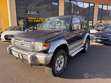 Mitsubishi Pajero 2.5 TDI Metal-top GLS Autocarro