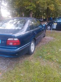 BMW Serie 5 sei cilindri benzina