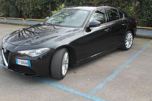 Alfa Romeo Giulia Super  2.2 TD 160cv AT8