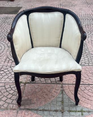 Poltrona a pozzetto