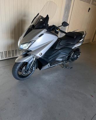 TMax 530 m.y 2016 Abs Led Keyless