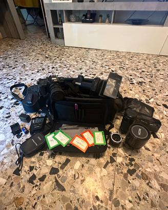Ricoh XR-X completa di accessori e obbiettivi