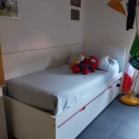 letto Ikea con letto contenitore e materassi