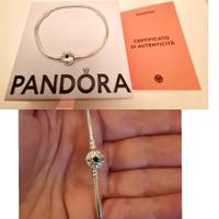 Bracciale Pandora
con chiusura Stella Polare