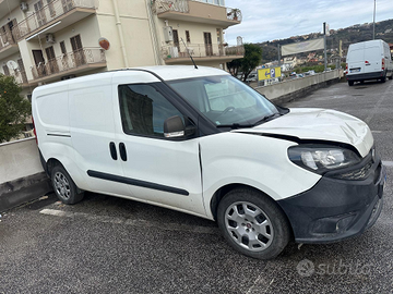 Fiat doblo maxi 3 posti