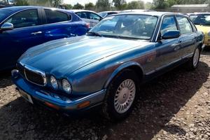 Jaguar XJ8 4.0 v8 245cv 180kw codice motore AJ-V8 