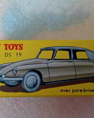 Modellino Dinky Toys "Citroen DS 19"