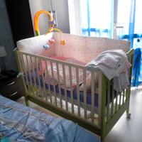 Lettino neonati completo accessori e materasso