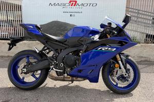 Yamaha YZF R9