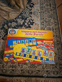 Gioco per bambini 'Imparo nel mondo delle parole'