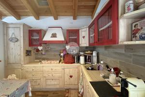 CASA INDIPENDENTE A BERZO DEMO