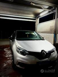 RENAULT CAPTUR 2019