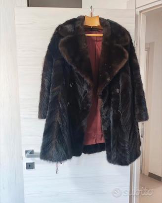 Pelliccia in visone scuro 100cm spalle 52