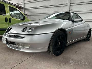 Alfa Romeo GTV Spider 2.0i 16V Twin Spark cat