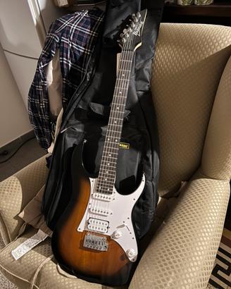 Chitarra elettrica Ibanez e ampli Marshall