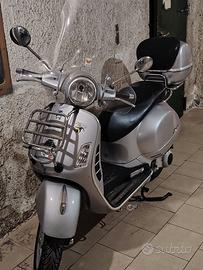 Vespa GTS