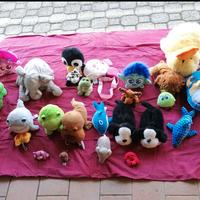 Pupazzi e animali Peluche vari modelli e colori. 