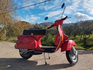 Vespa 150 px arcobaleno targa oro fmi