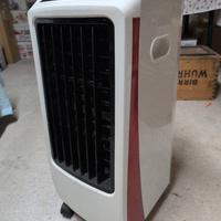 Refrigeratore ad aria con raffreddamento ad acqua