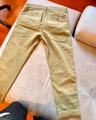 Levi’s XX Chino — Standard Taper — olive