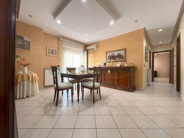 S1 - appartamento in centro 3 vani ristrutturato