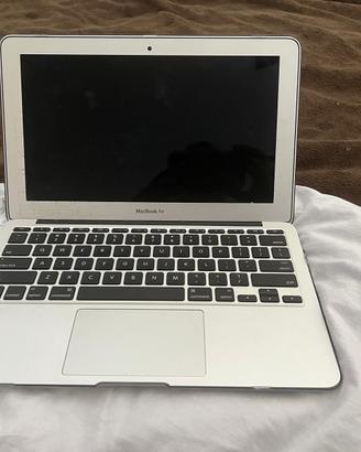 Apple MacBook Air.