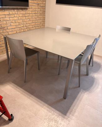 Tavolo molteni Less