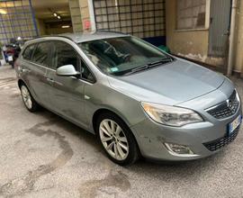 OPEL Astra 1.7 CDTI 110CV Sports Tourer Cosmo