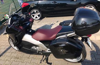 HONDA INTEGRA - 20.000 km