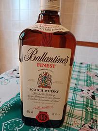 Ballantines scotch whisky Vintage 