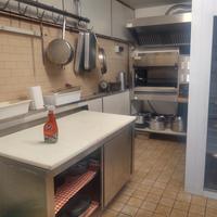 Attrezzatura professionale cucina 