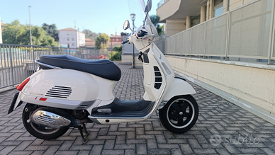 Vespa 300 gts super