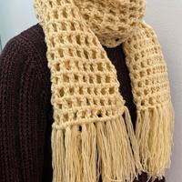 sciarpa / coprispalle fatto a mano di lana giallo