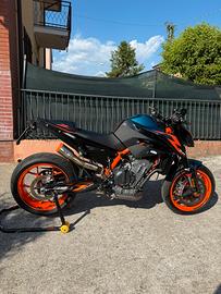 KTM DUKE 890R